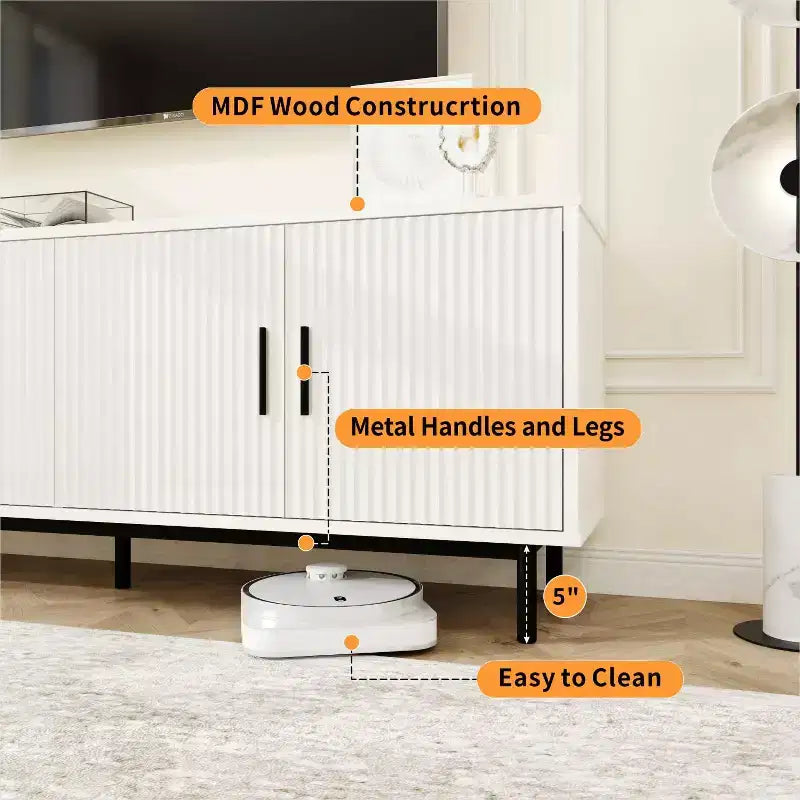 Meuble TV rainuré de 70 pouces, meuble de divertissement moderne avec portes rainurées et étagères réglables, blanc/noir