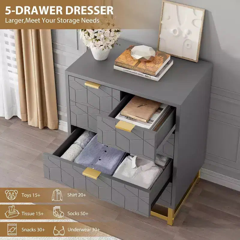 Commode à cinq tiroirs et pieds en métal