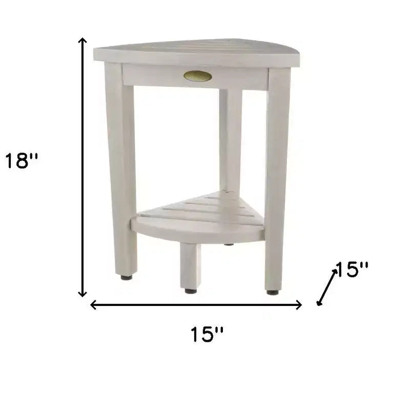 Tabouret de douche d'angle compact en teck avec étagère, finition blanchie à la chaux