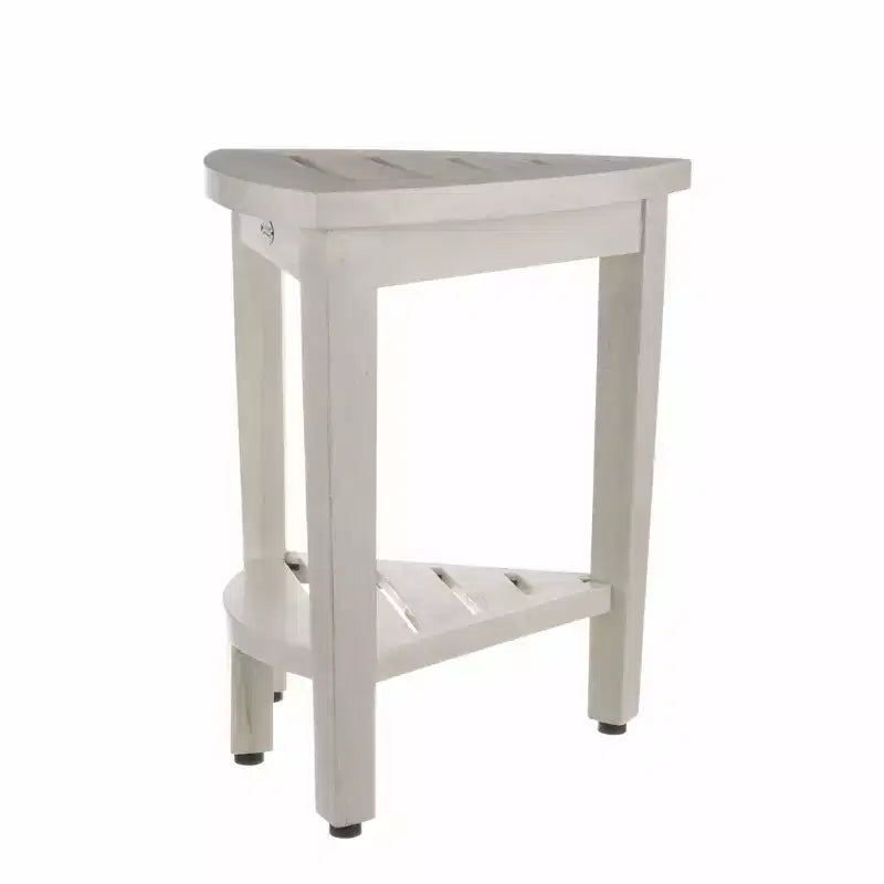 Tabouret de douche d'angle compact en teck avec étagère, finition blanchie à la chaux